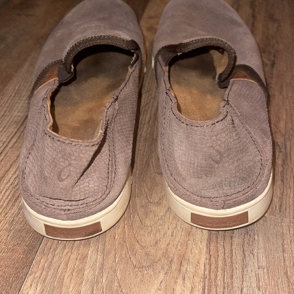 🌹OLUKAI LOAFERS - Picture 2 of 4